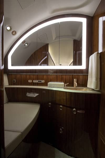 Image of 24 32 171 N236lc Gulfstream G200 Lav