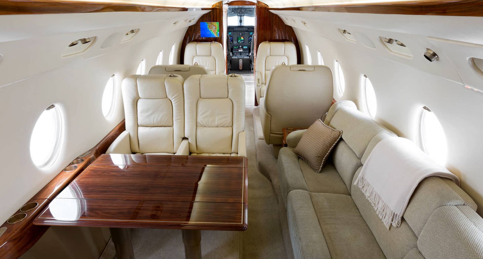 Image of Mid Size Jets Gulfstream G200 COMPRESSED
