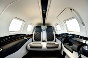 Image of interior-piper m600